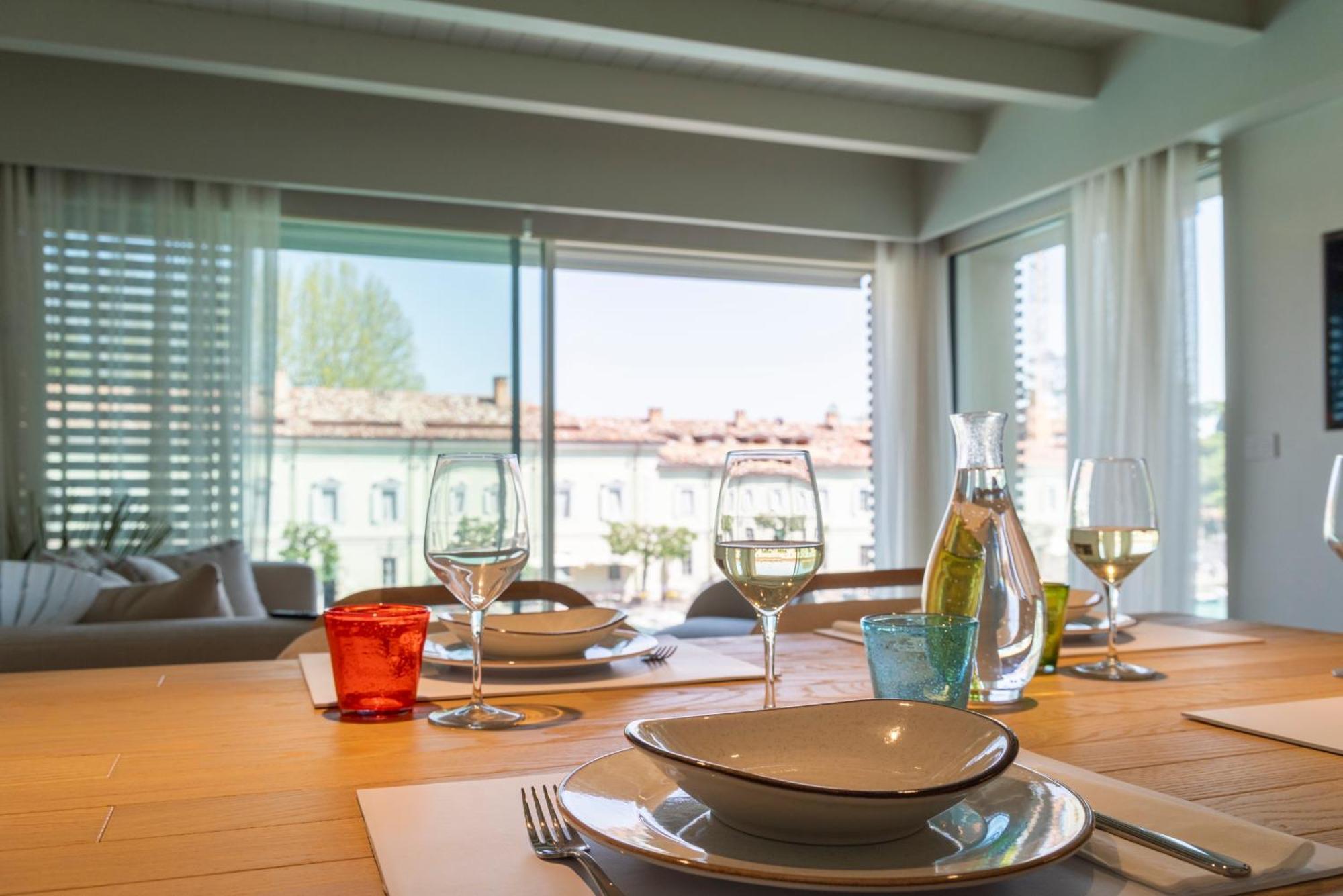 Palazzo Cordigero - Apartments Пескьера-дель-Гарда Экстерьер фото