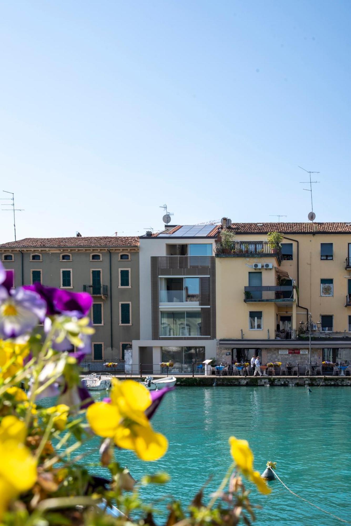 Palazzo Cordigero - Apartments Пескьера-дель-Гарда Экстерьер фото