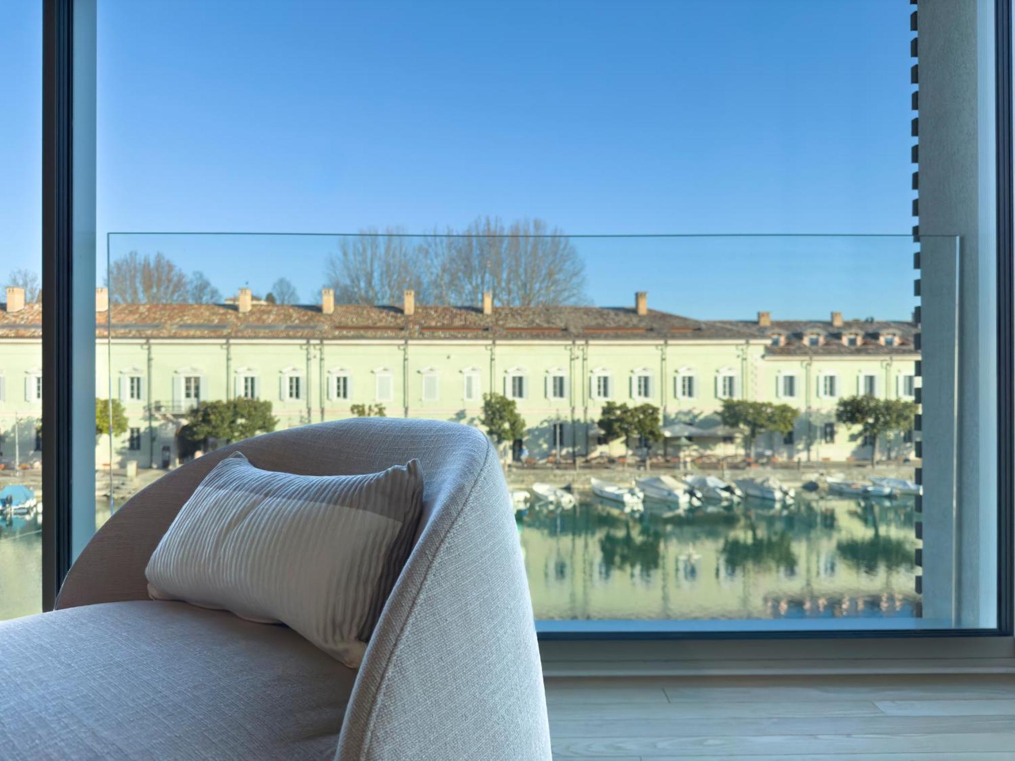 Palazzo Cordigero - Apartments Пескьера-дель-Гарда Экстерьер фото