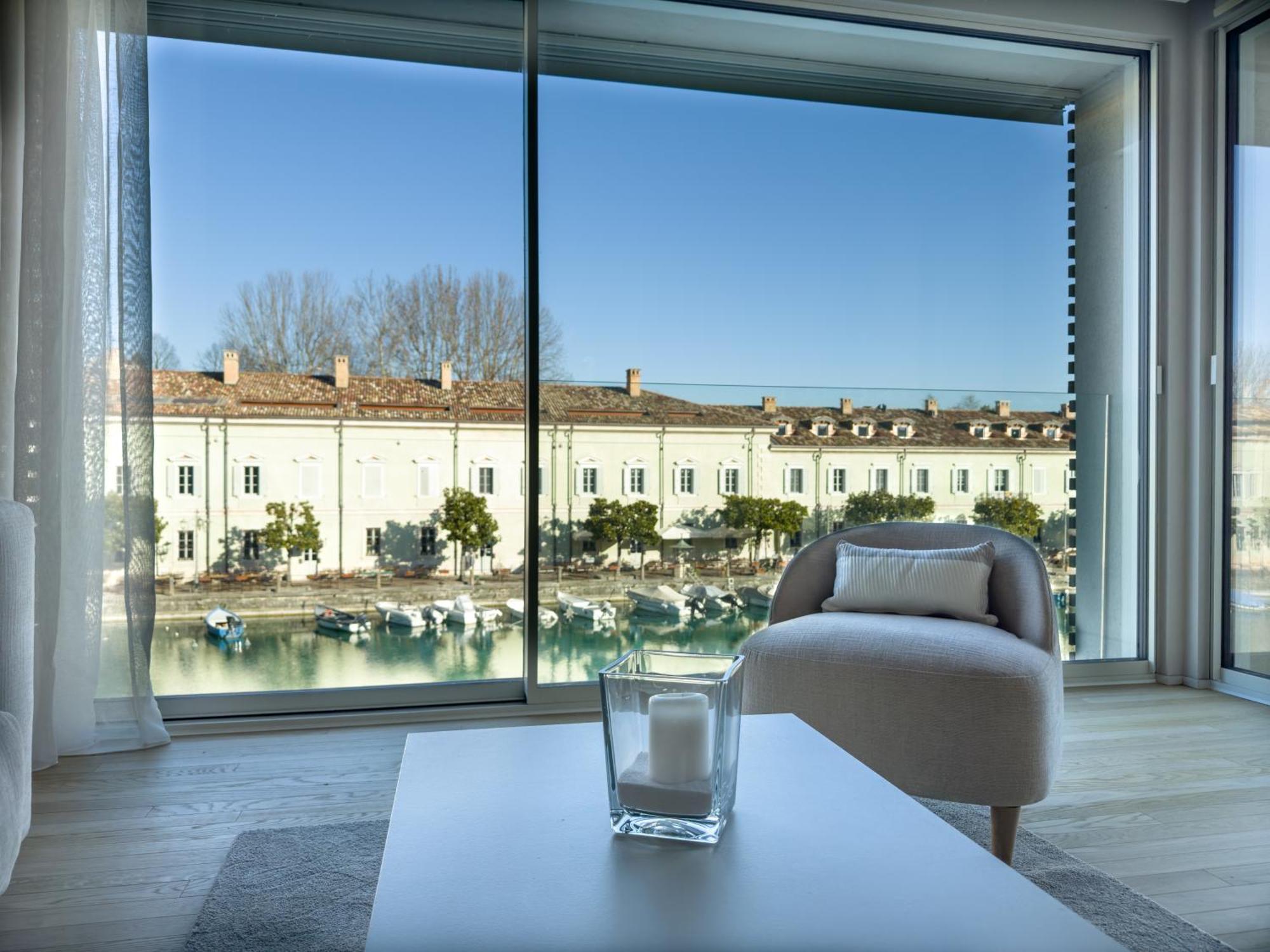 Palazzo Cordigero - Apartments Пескьера-дель-Гарда Экстерьер фото